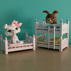 Littlest Pet Shop 3 Bed Set